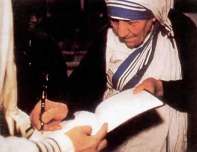 诺贝尔和平奖得者主特里萨嬷嬷出生