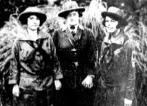 美国女童子军的创立者洛夫人在萨凡纳逝世（歷史上的今天.中國）