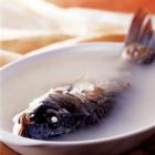 红枣黑豆炖鲤鱼