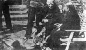 教育家叶圣陶逝世（历史上今天lssjt.com）